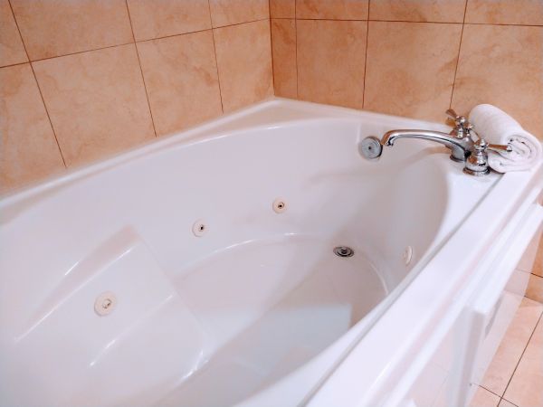Acrylic Tub Installation in Tallmadge