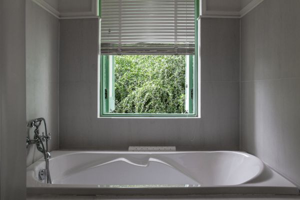 Fiberglass Tub Installation in Tallmadge